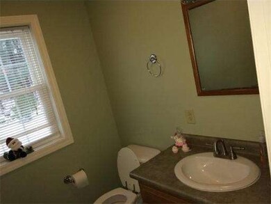 34 Elizabeth Rd, Billerica, MA 01821 - photo 5