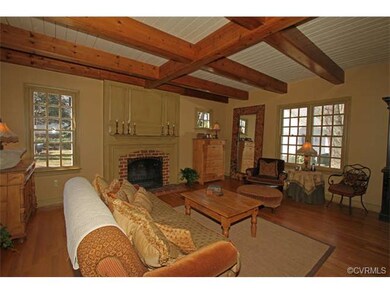 Great space offers many seating options and five w
