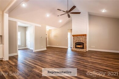 Great Room w/Vaulted Ceiling Option