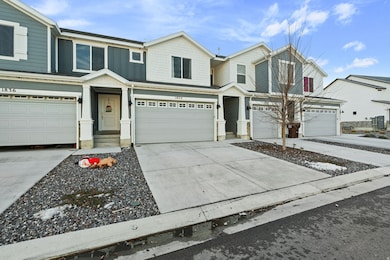 1832 E Eagle View Ln, Eagle Mountain, UT 84005 - photo 3