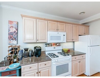 454 Hanover St unit 3B, Boston, MA 02113 - photo 2