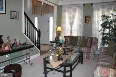 14372 Fallsmere Cir, Gainesville, VA 20155 - photo 3