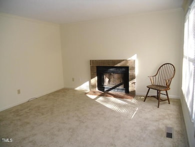 3432A-Old-living