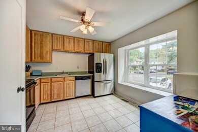 6103 Quiet Pond Ct, Burke, VA 22015 - photo 5