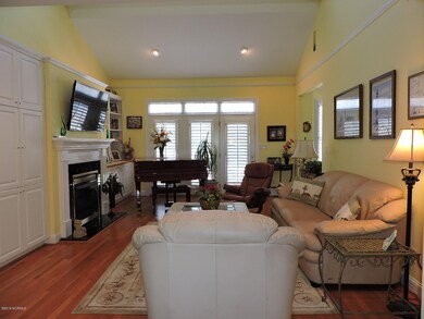 6 Living room