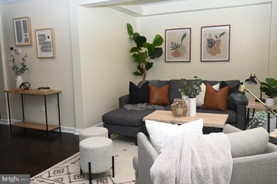 3913 Stokes Dr, Baltimore, MD 21229 - photo 2