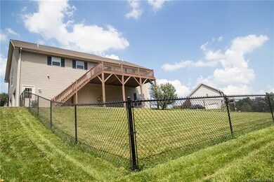 305 Hosta Ct, Leicester, NC 28748 - photo 4