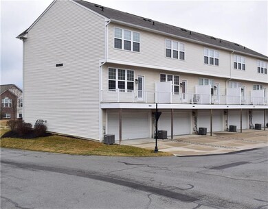 12716 Tamworth Dr, Fishers, IN 46037 - photo 3