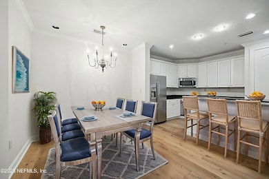 7_Dining Space - Virtually Staged