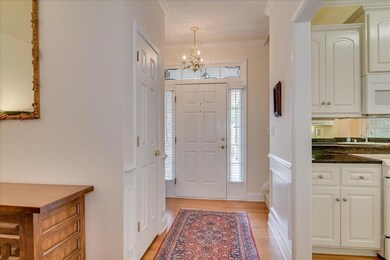 4 Foyer