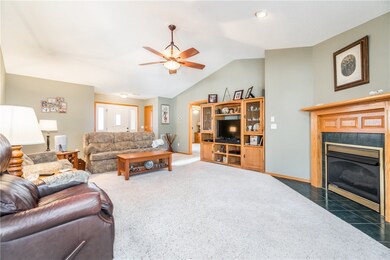 9 Cheddar Cir, Bella Vista, AR 72715 - photo 2