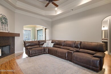 5-web-or-mls-205 Bayou Parc Dr-5