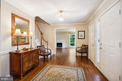 26 Lloydminster Ct, North Potomac, MD 20878 - photo 2