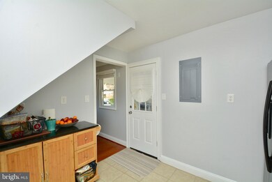 205 Cabbel Dr, Manassas Park, VA 20111 - photo 7