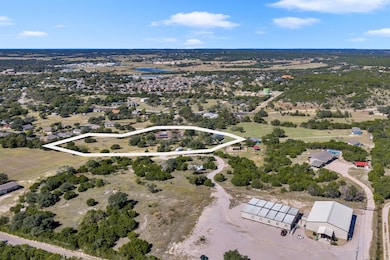 313 Geneva Ln, Burnet, TX 78611 - photo 4