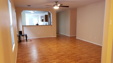 8947 Clearbourne Ln, Houston, TX 77075 - photo 3