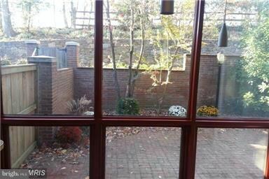 8043 Quarry Ridge Way, Bethesda, MD 20817 - photo 6