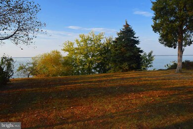 117 Riverview Cir, Colonial Beach, VA 22443 - photo 6