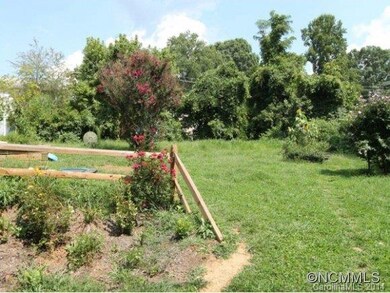 139,141 Rock Hill Rd (139 141a 141b), Asheville, NC 28803 - photo 5