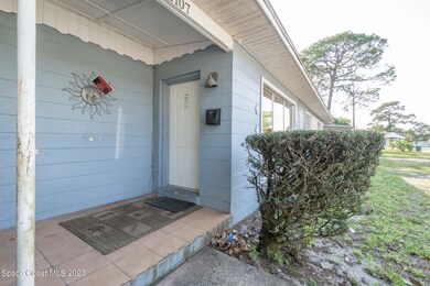 1107 Hickory Ln, Cocoa, FL 32922-9