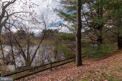 76 Black Eyed Susan Rd unit 334, Langhorne, PA 19047 - photo 7