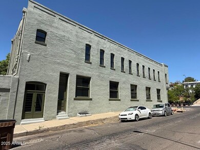 300 N Broad 40