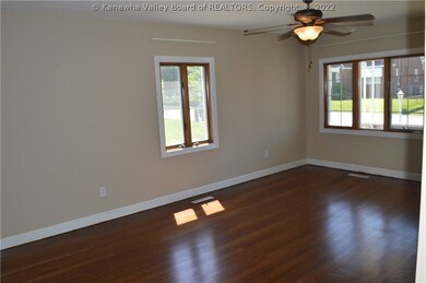 320 19th St, Dunbar, WV 25064 - photo 6