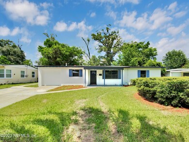 5725 Cedar Forest Dr N, Jacksonville, FL 32210 - photo 6