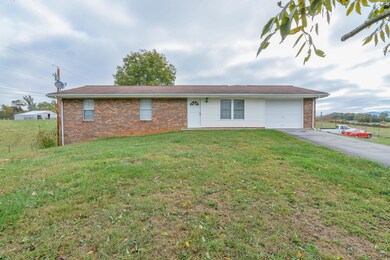 1177 Bailey front center