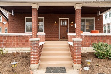 Beautiful landscaping is just waiting to pop!