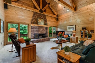 008-photo-living-room-6165425