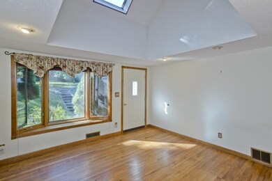 164 Bartlett Ave, Wilbraham, MA 01095 - photo 4