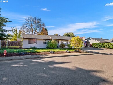 417 SW 9th Ave, Canby, OR 97013 - photo 3