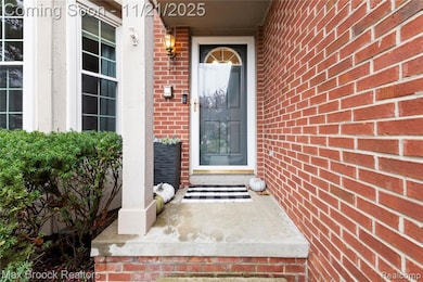 9894 High Meadow Dr, Ypsilanti, MI 48198 - photo 2