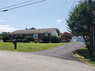 1320 Lemonwood Dr, Hopewell, VA 23860 - photo 2