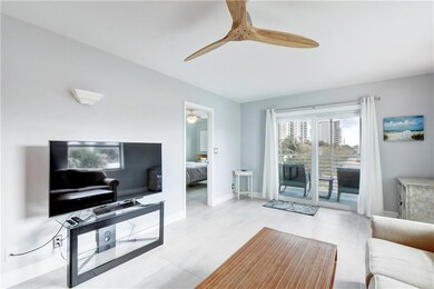 3216 SE 8th St unit 304, Pompano Beach, FL 33062 - photo 4