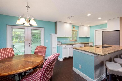 Kitchen & Dining -12