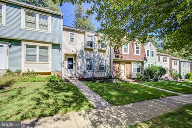 11861 Summer Oak Dr, Germantown, MD 20874 - photo 2