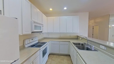 1668 Honeybee Ln, Wilmington, NC 28412 - photo 7