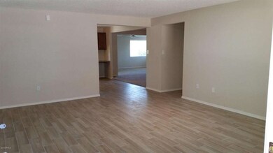 1502 W Pershing (15)