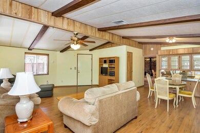 Dining & Family Room