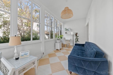 30 E Sharon Rd, Cincinnati, OH 45246 - photo 6