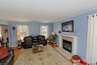 14 Maxwell Dr, Saratoga Springs, NY 12866 - photo 4
