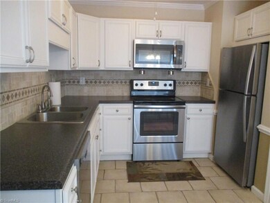Beautiful all new Kitchen.  Cabinets, Floor and Appliances.
