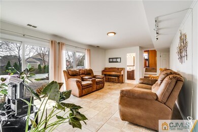 12 Frieda Ln, Kendall Park, NJ 08824 - photo 6