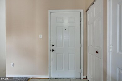 2106 Whitehall Rd unit 2D, Frederick, MD 21702 - photo 4