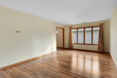 748 N Forest Ave, Griffith, IN 46319 - photo 3