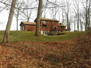 This side toward woodland view for privacy, wildli