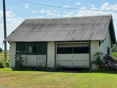 309 W 4th Ave S, Ada, MN 56510 - photo 6