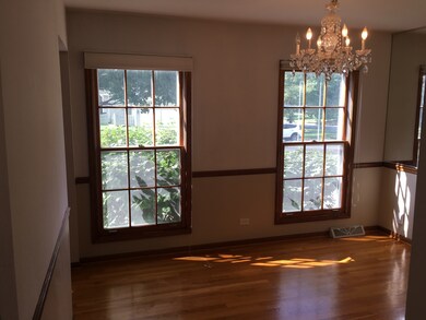 1050 E Gartner Rd unit 3, Naperville, IL 60540 - photo 2